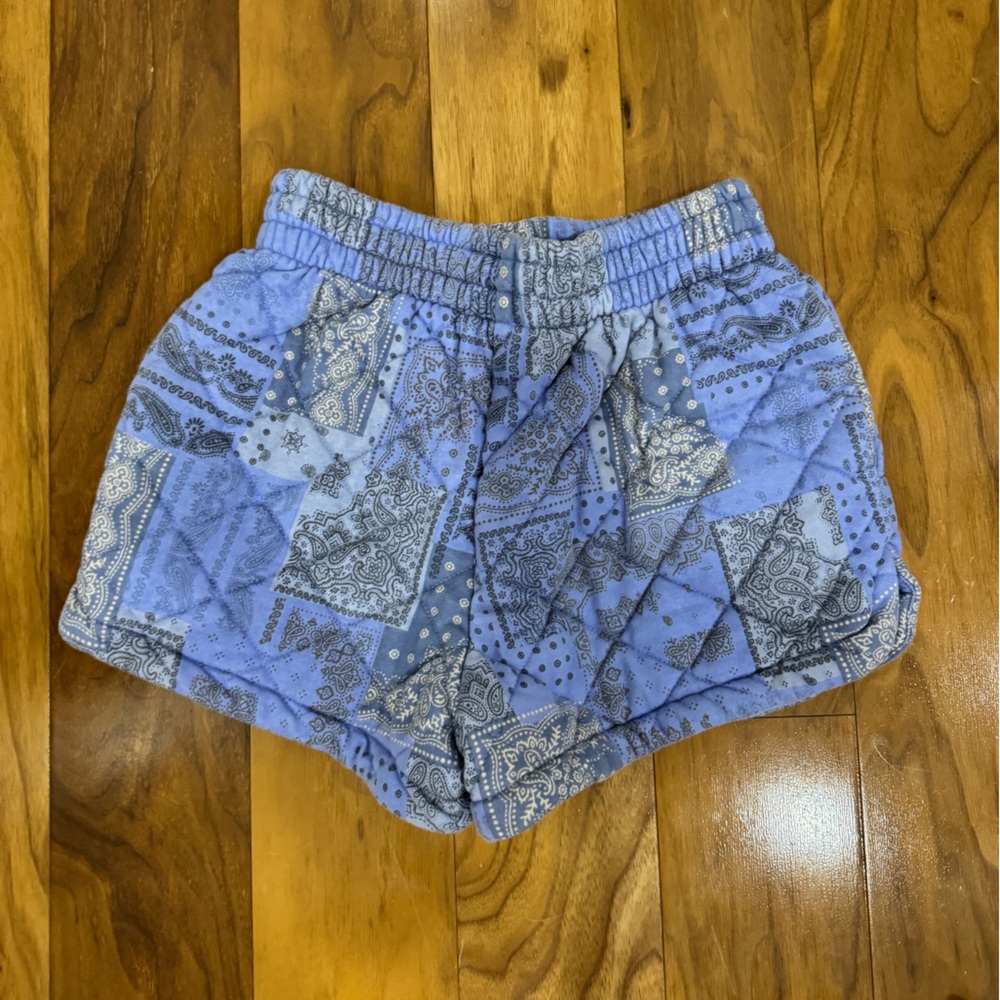 Forever 21 Quilted Jacket & Shorts Set - Picture 4 of 10